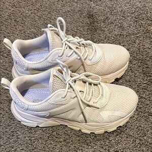 Skechers Off-White Mesh Sneakers